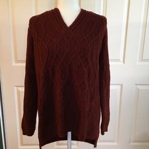 Women's V-Neck Cable Knit Sweater - Rust